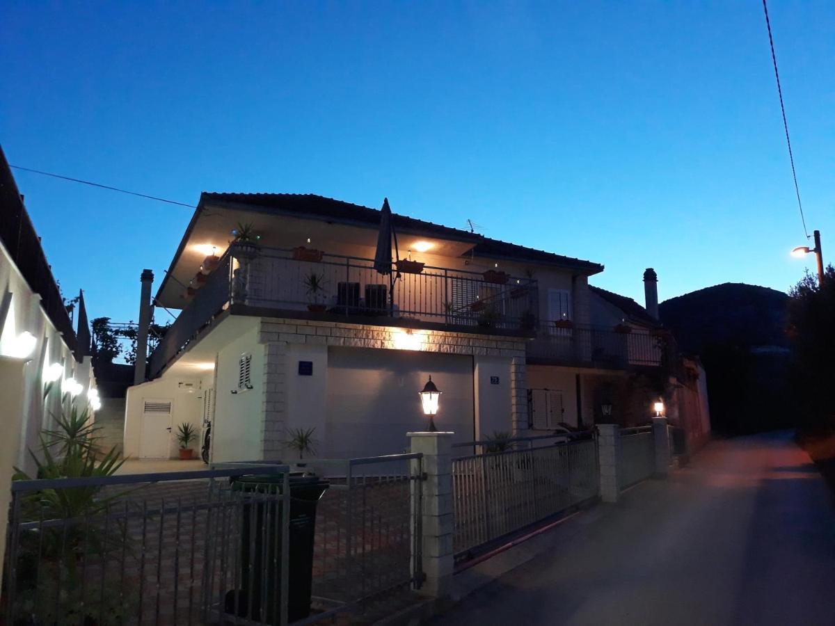 Quality Vila "Comfort" Trogir Buitenkant foto